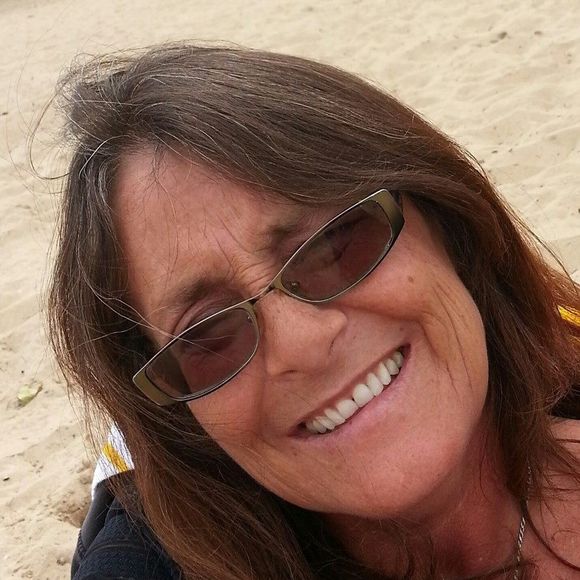 Meet your Posher, Roxanne - Picture 1 of 4